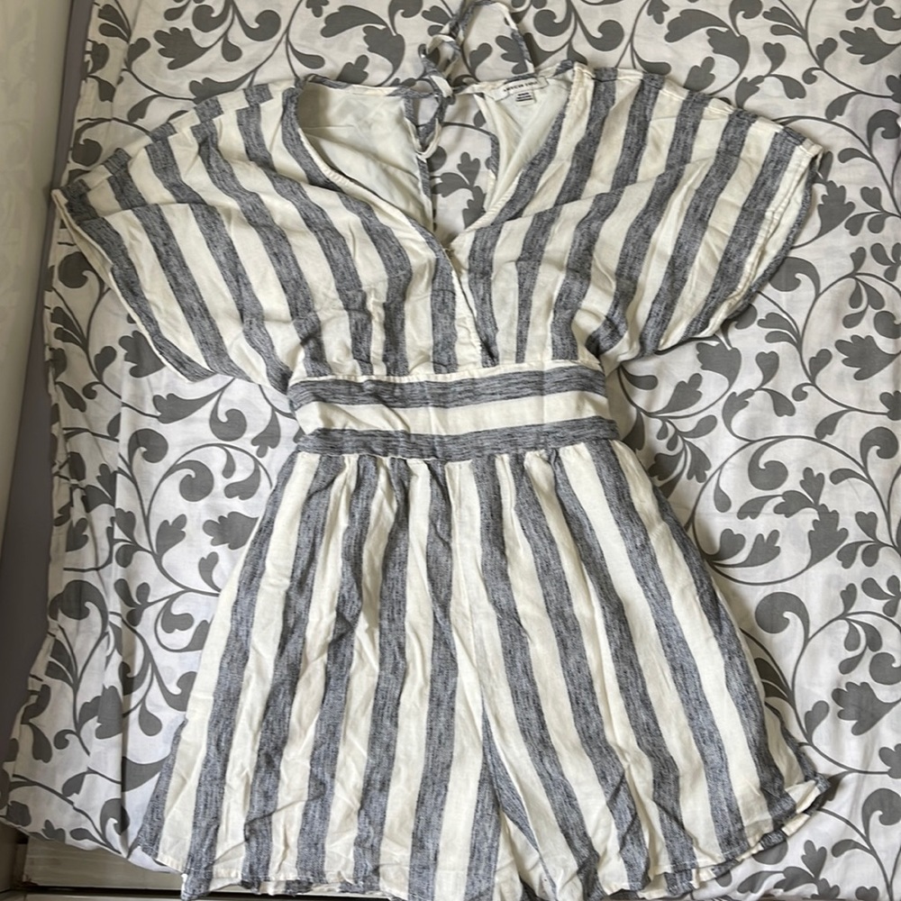 American Eagle summer Romper